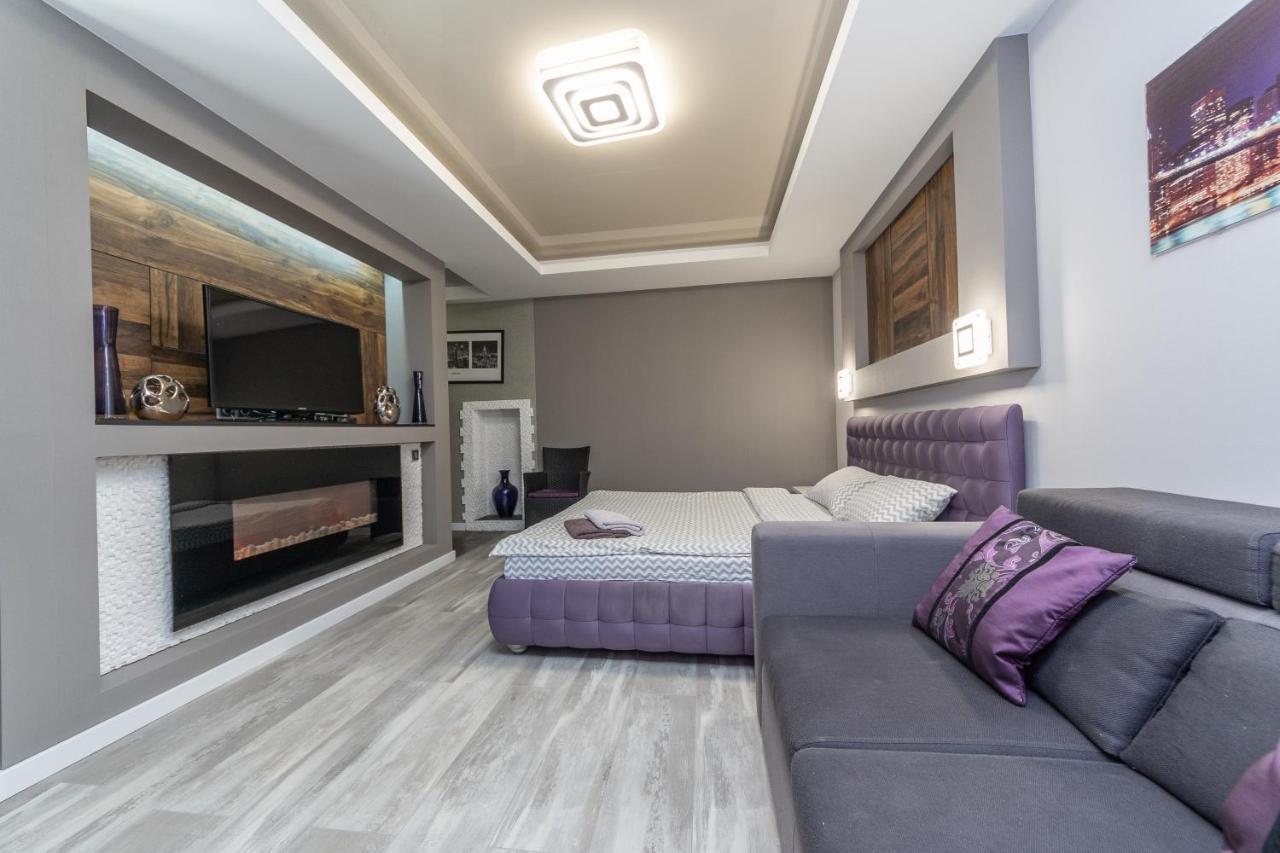Luxrent Apartments On Lesi Ukrainki - Kiev Exteriér fotografie