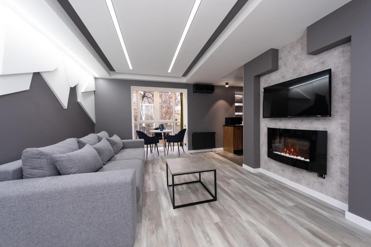 Luxrent Apartments On Lesi Ukrainki - Kiev Exteriér fotografie