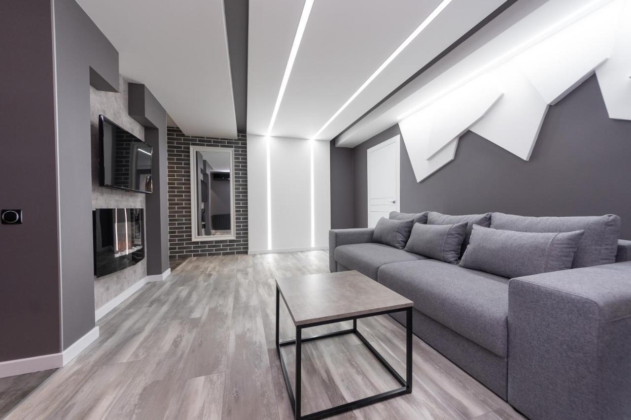 Luxrent Apartments On Lesi Ukrainki - Kiev Exteriér fotografie