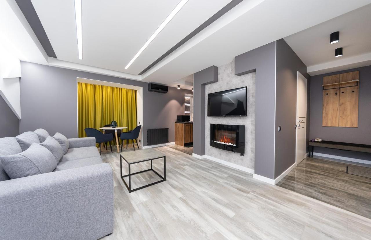 Luxrent Apartments On Lesi Ukrainki - Kiev Exteriér fotografie