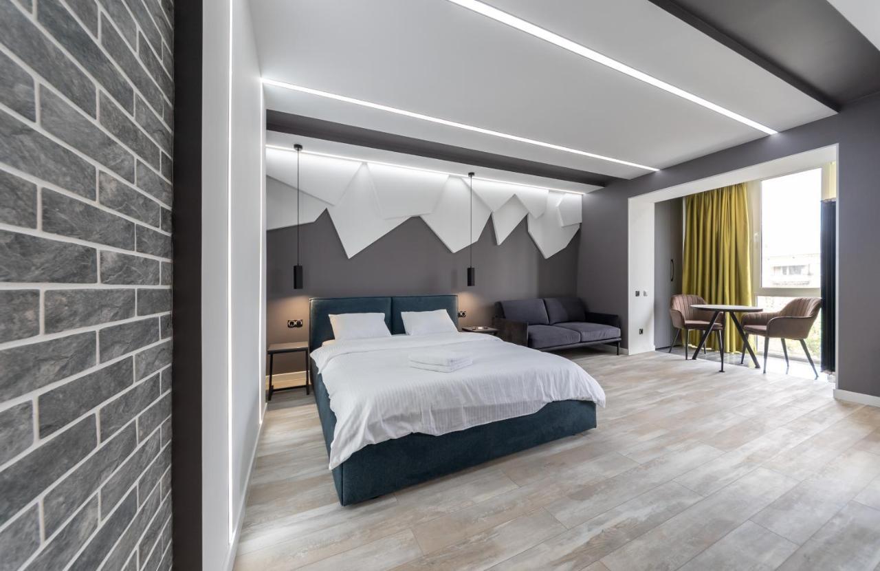 Luxrent Apartments On Lesi Ukrainki - Kiev Exteriér fotografie