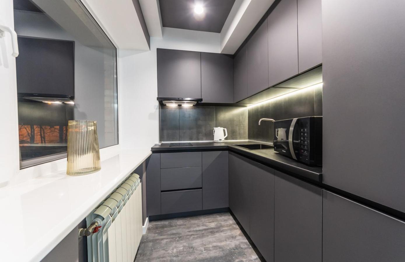 Luxrent Apartments On Lesi Ukrainki - Kiev Exteriér fotografie