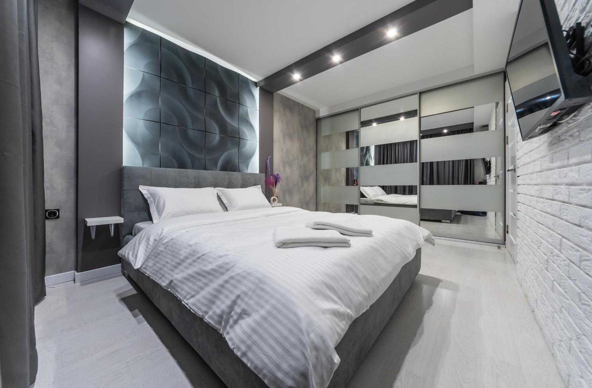 Luxrent Apartments On Lesi Ukrainki - Kiev Exteriér fotografie